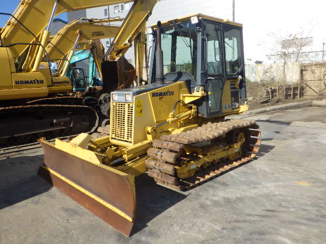 2008 KOMATSU D21P-8E0 Crawler KOMATSU D21P-8E0 Proxy, 45% OFF